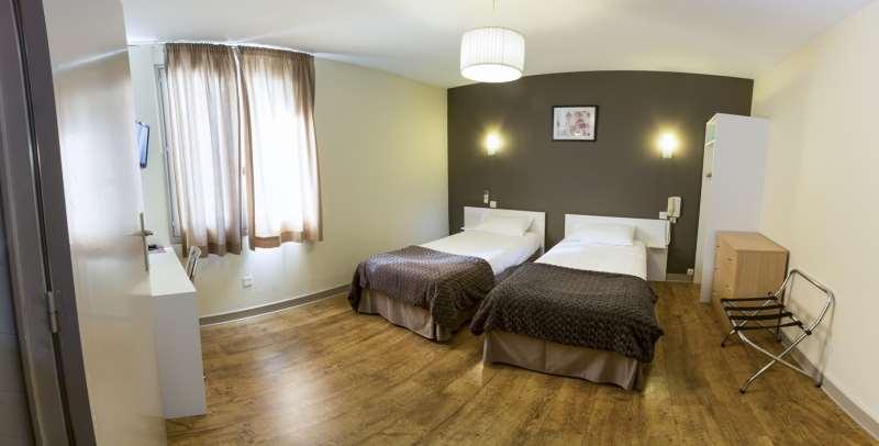 Brit Hotel Du Parc Niort Centre-Parking Gratuit الغرفة الصورة