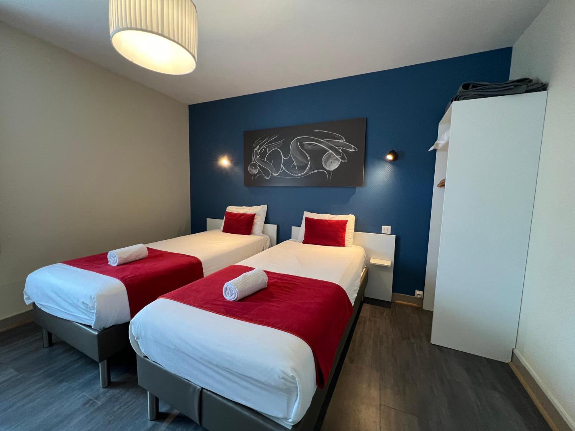Brit Hotel Du Parc Niort Centre-Parking Gratuit المظهر الخارجي الصورة