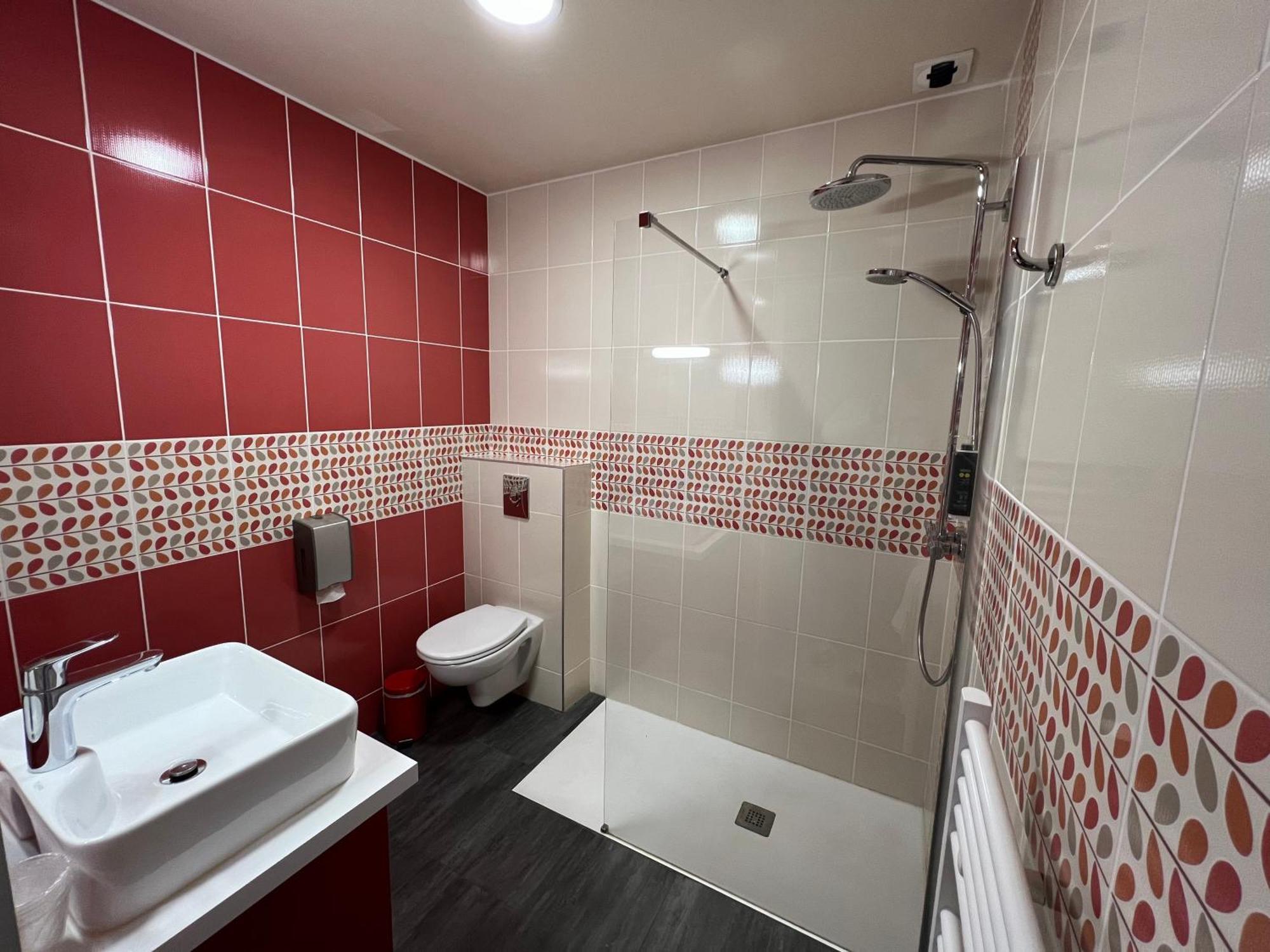 Brit Hotel Du Parc Niort Centre-Parking Gratuit المظهر الخارجي الصورة
