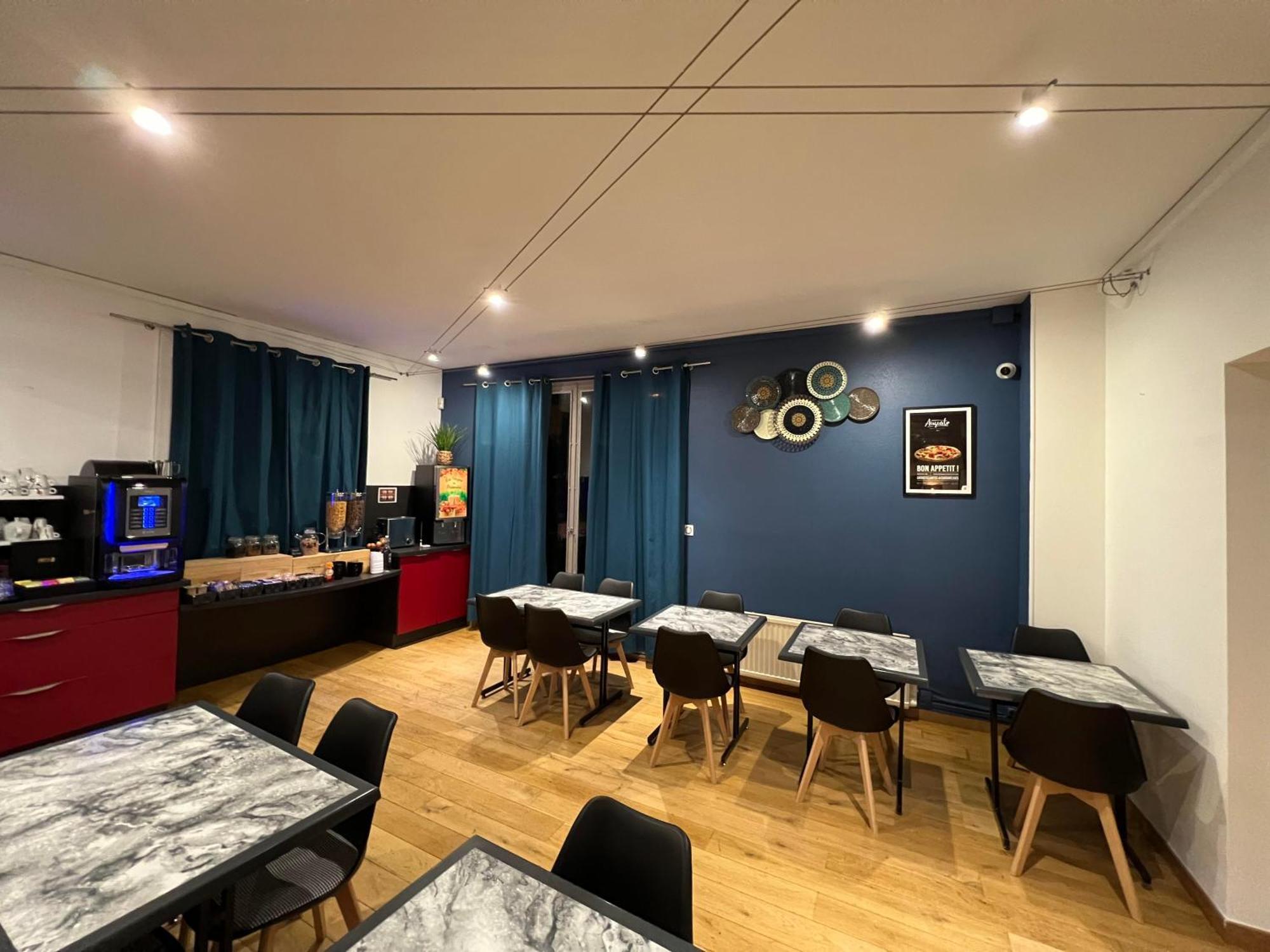 Brit Hotel Du Parc Niort Centre-Parking Gratuit المظهر الخارجي الصورة