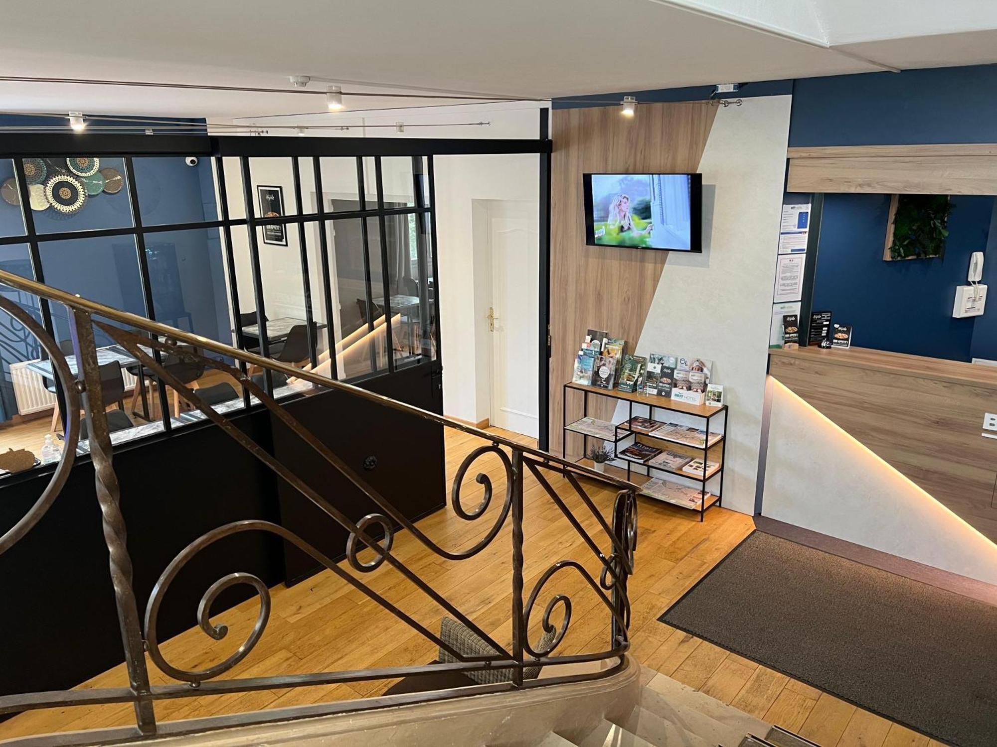 Brit Hotel Du Parc Niort Centre-Parking Gratuit المظهر الخارجي الصورة