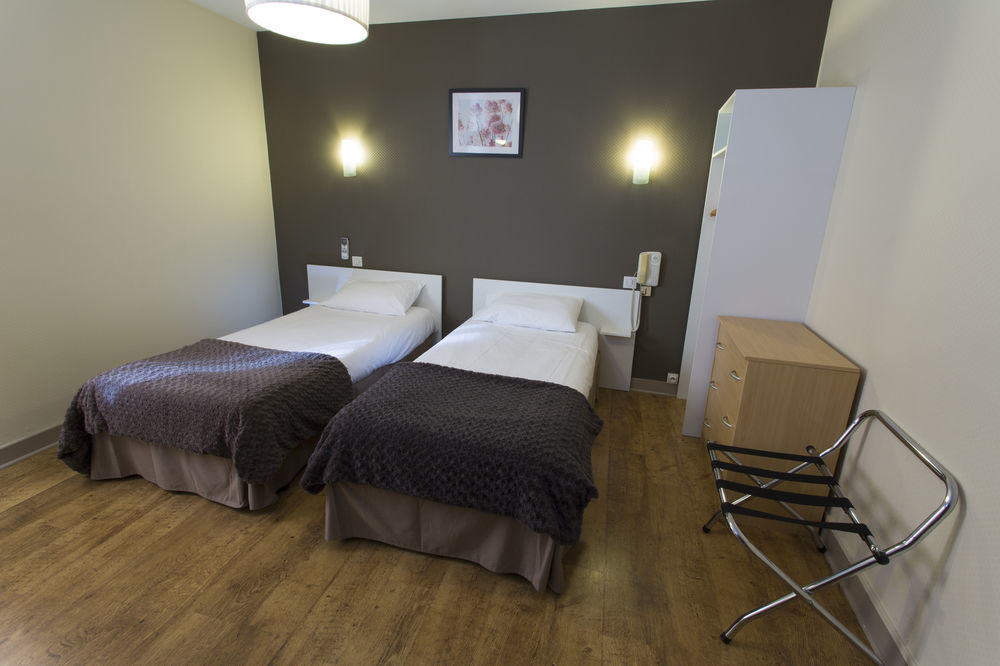 Brit Hotel Du Parc Niort Centre-Parking Gratuit المظهر الخارجي الصورة