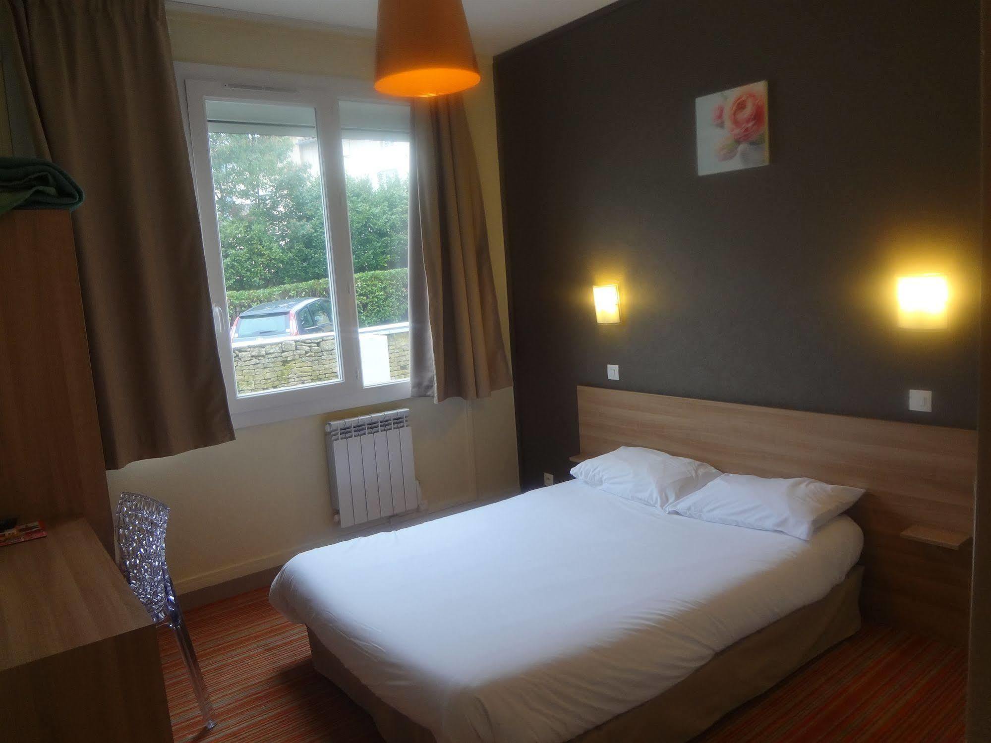 Brit Hotel Du Parc Niort Centre-Parking Gratuit المظهر الخارجي الصورة